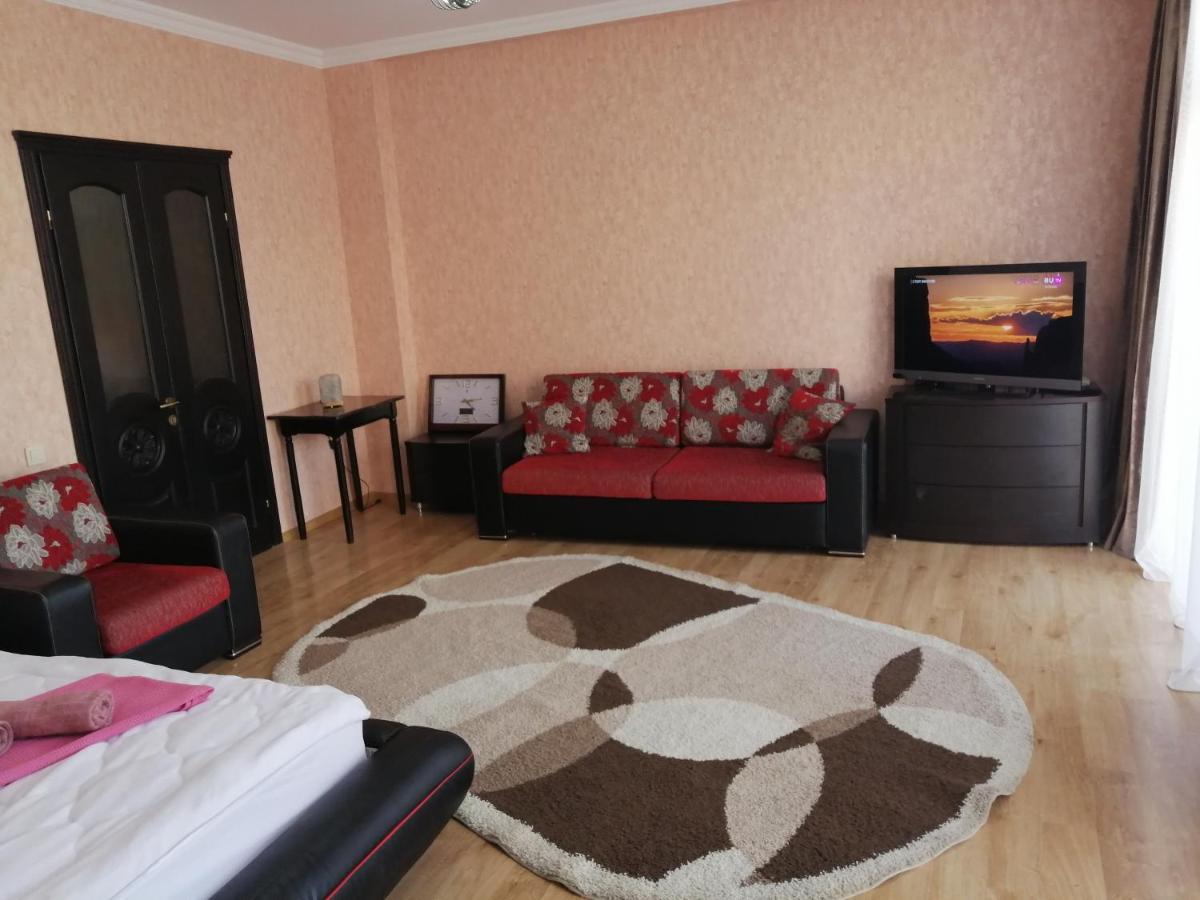 Apartments In The Historical Center Of Batumi, Near The Seaside Park Εξωτερικό φωτογραφία