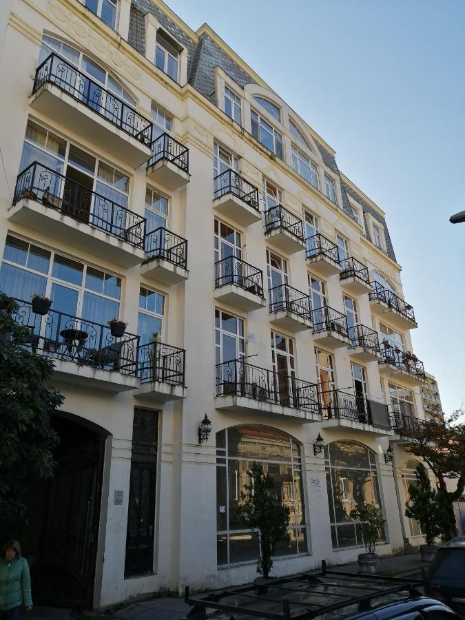 Apartments In The Historical Center Of Batumi, Near The Seaside Park Εξωτερικό φωτογραφία